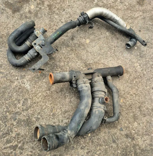 Комплект патрубков системы охлаждения VW Passat B5+ 2.3 V5 AZX